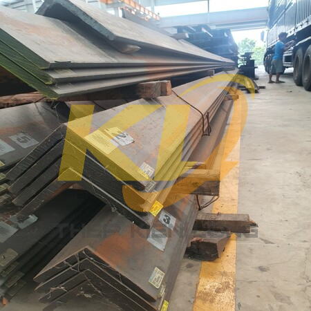 THÉP HÌNH L200X200X20MM