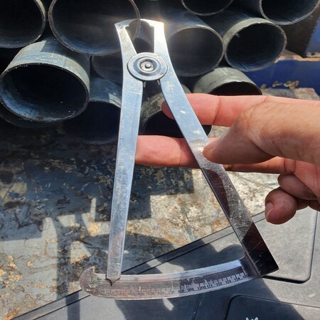THÉP ỐNG PHI 40 DẦY 1LI